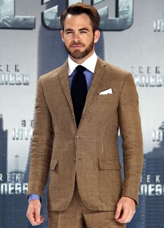 Chris Pine Body Measurements Height Weight Shoe。